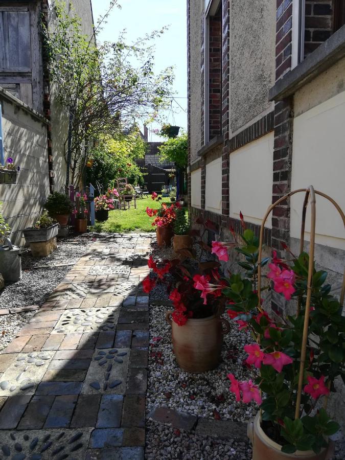 Le Coq en pâte Acomodação com café da manhã Romilly-sur-Seine Exterior foto